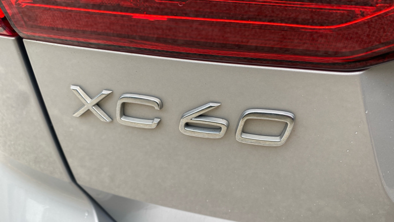 Volvo Xc60 2.0 B5P Inscription 5dr AWD Geartronic Petrol Estate